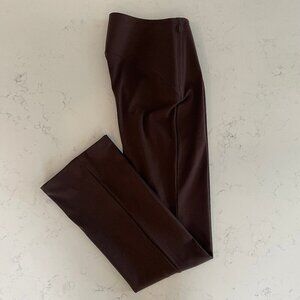Lululemon Smooth Fit Pull On High Rise Pant Luxtreme Espresso Brown Sz 6 NWT